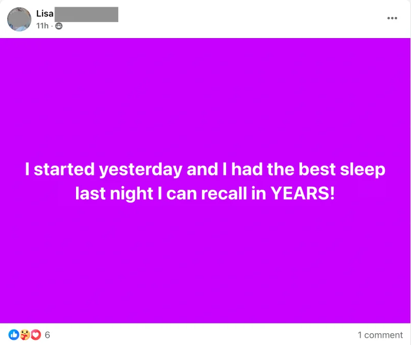 Depoimento de Lisa em um post com fundo roxo